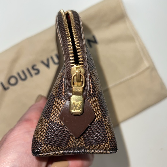 Authentic Louis Vuitton DE Vintage Cosmetic Pouch - Picture 7 of 11